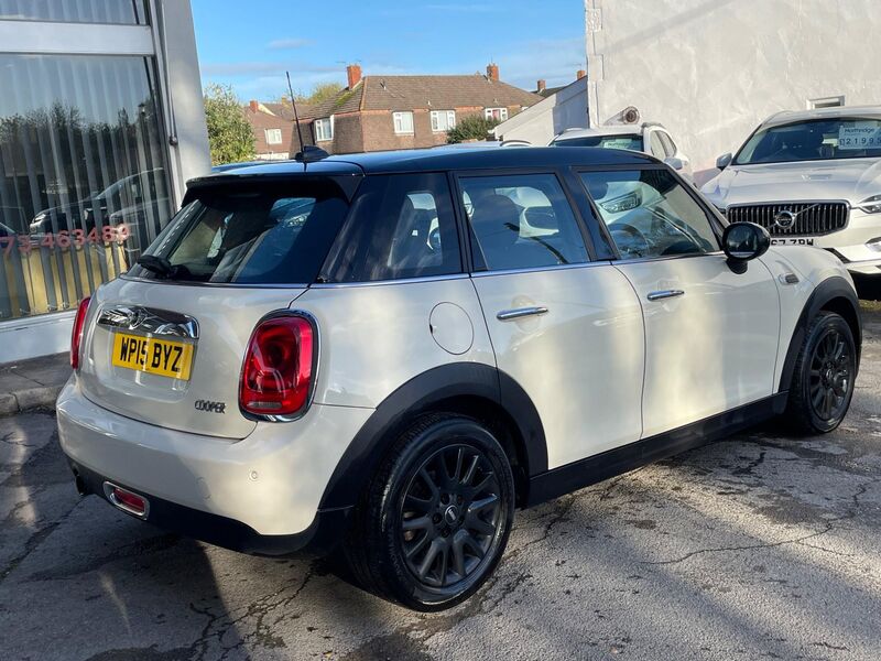 MINI HATCH