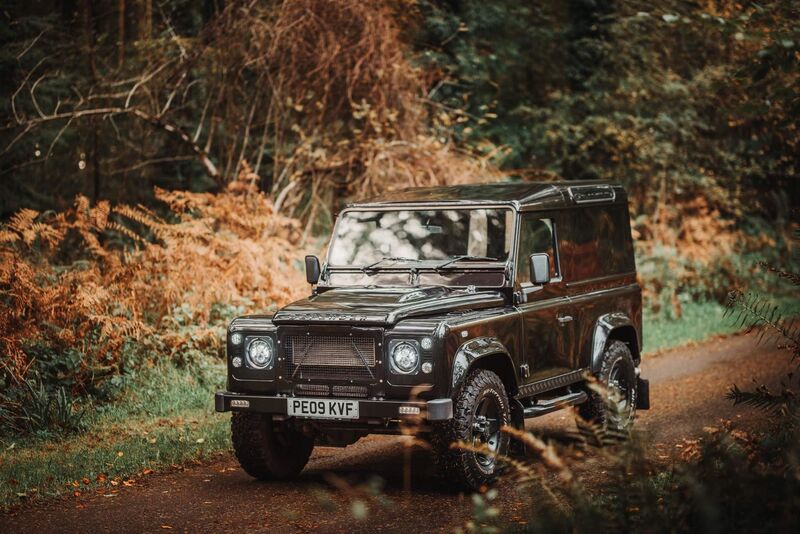 LAND ROVER DEFENDER 90