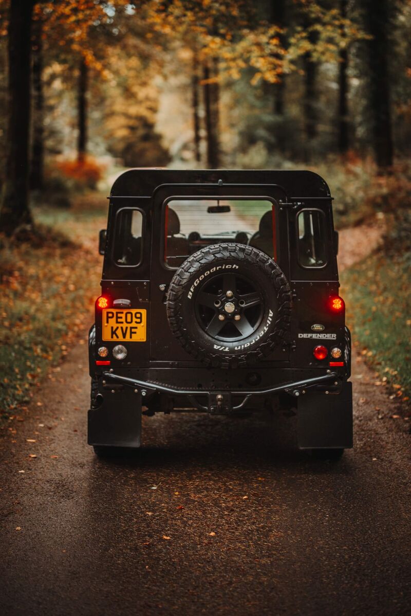 LAND ROVER DEFENDER 90