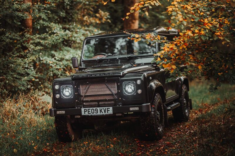 LAND ROVER DEFENDER 90