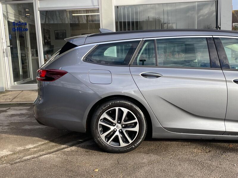 VAUXHALL INSIGNIA