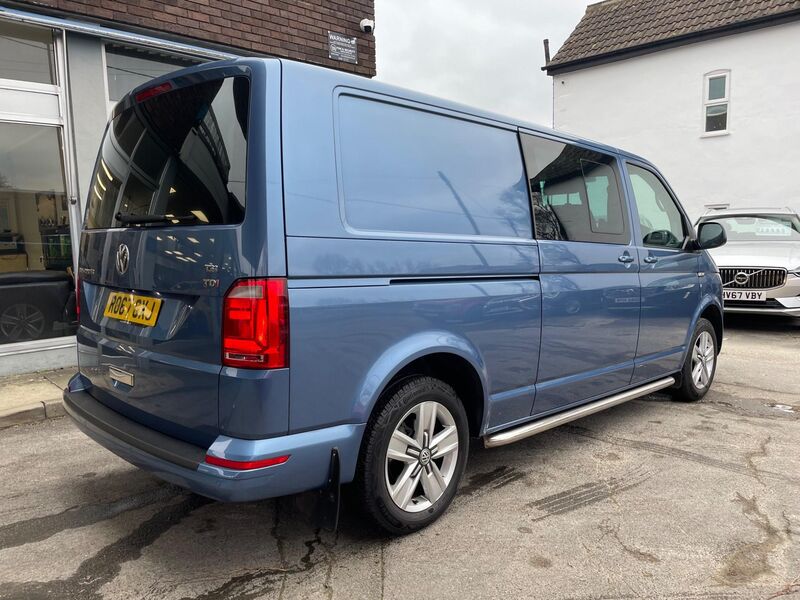 VOLKSWAGEN TRANSPORTER