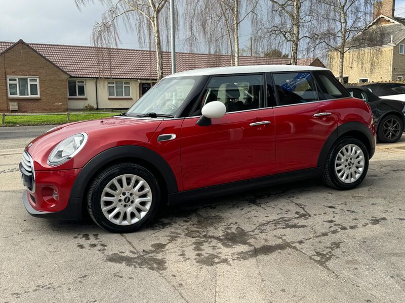 MINI HATCH