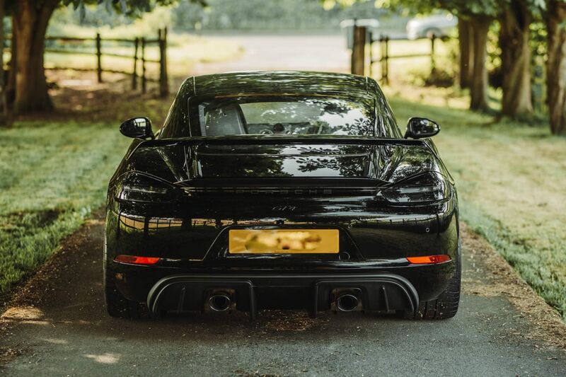 PORSCHE 718