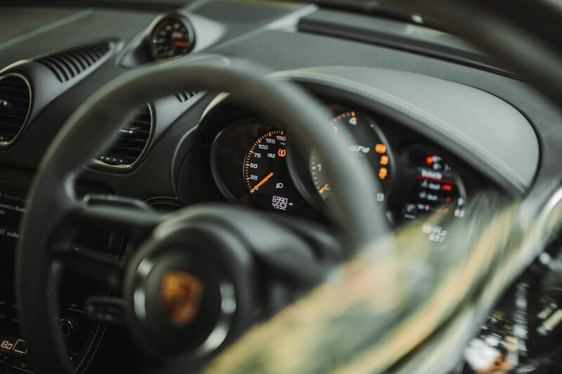 PORSCHE 718