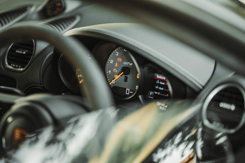 PORSCHE 718