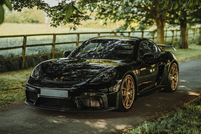 PORSCHE 718