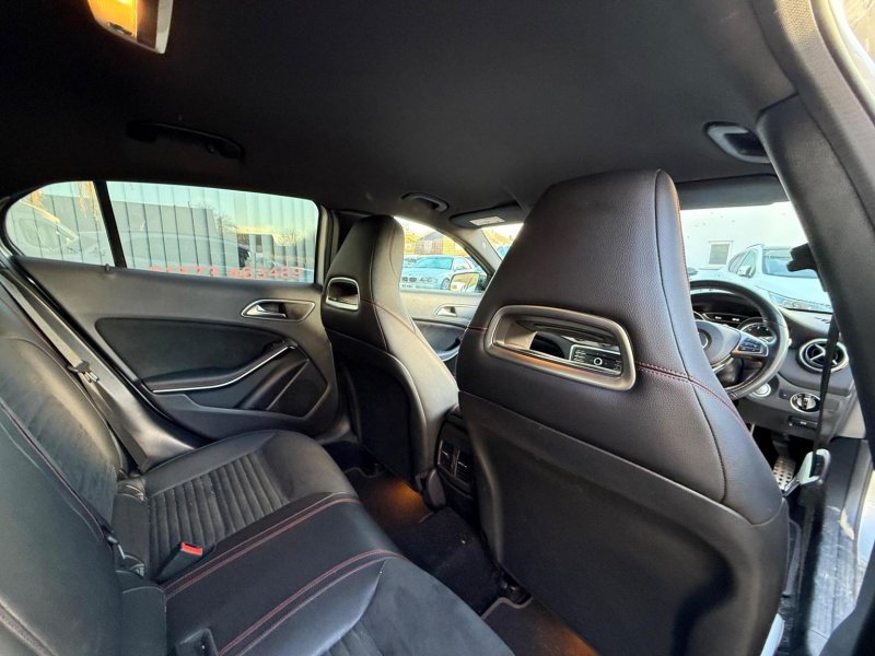 MERCEDES-BENZ GLA CLASS