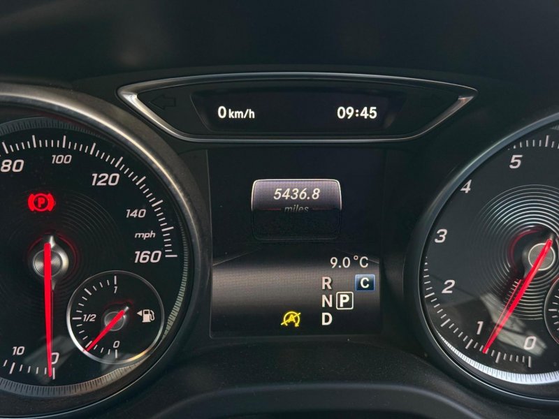 MERCEDES-BENZ GLA CLASS