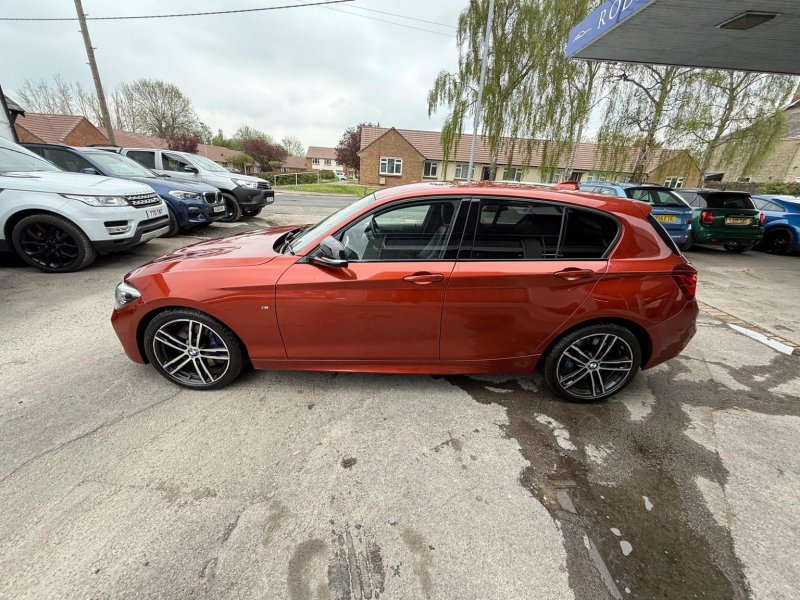 BMW 1 SERIES
