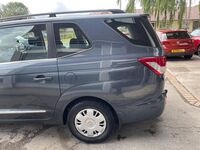 SSANGYONG TURISMO