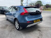 VOLVO V40 CROSS COUNTRY
