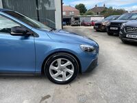 VOLVO V40 CROSS COUNTRY