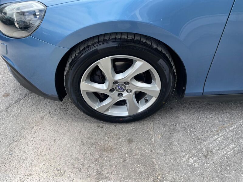 VOLVO V40 CROSS COUNTRY