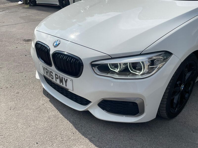 BMW 1 SERIES