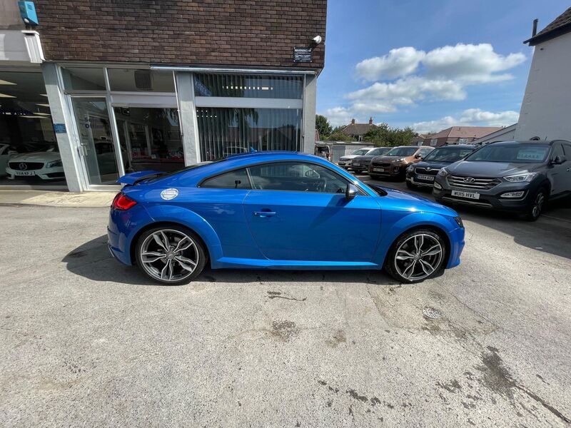 AUDI TTS