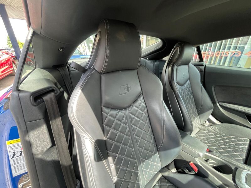AUDI TTS