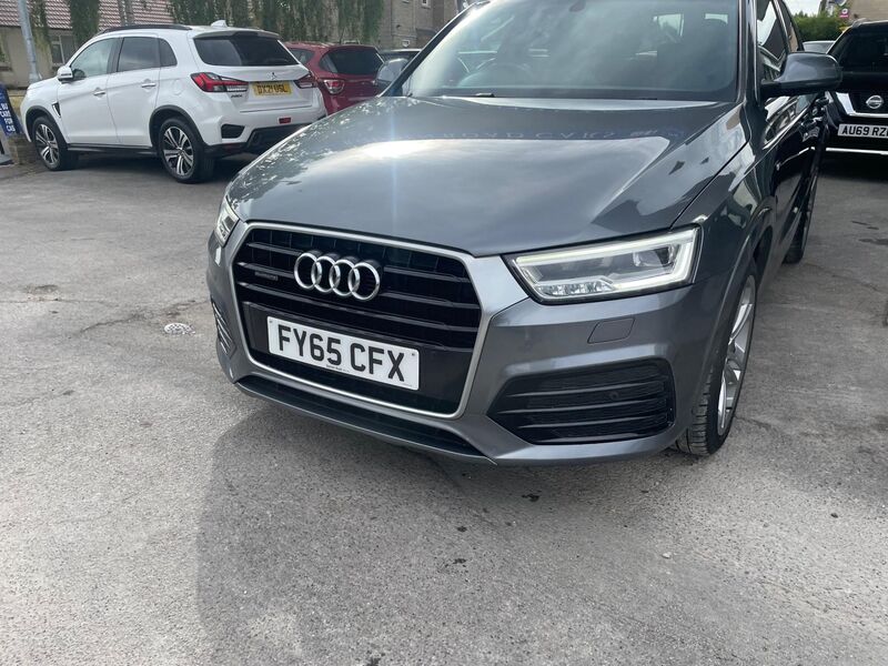 AUDI Q3