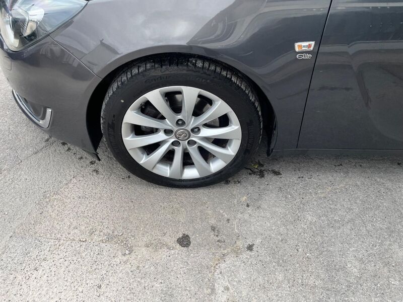 VAUXHALL INSIGNIA