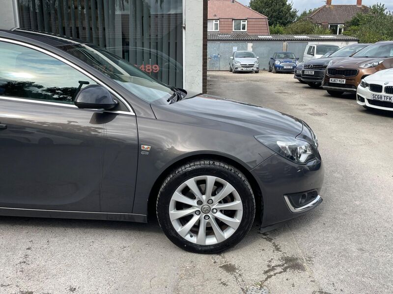 VAUXHALL INSIGNIA