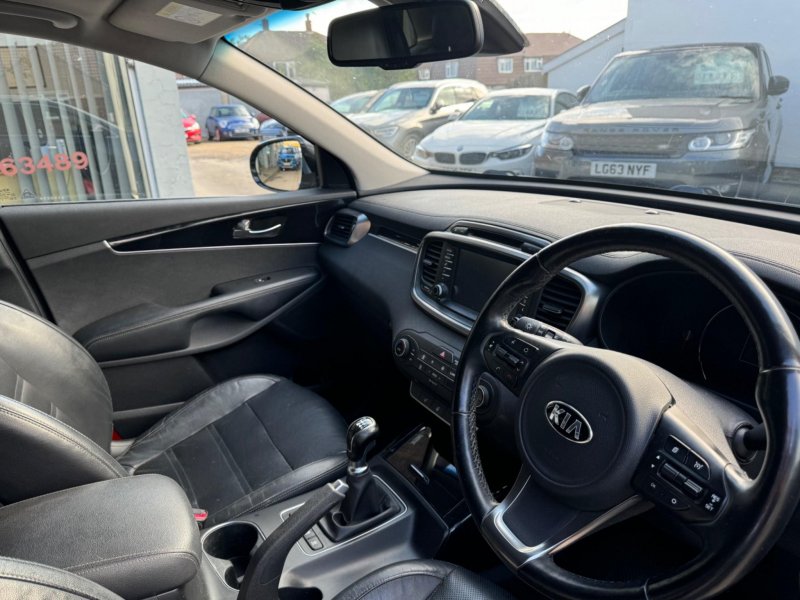 KIA SORENTO