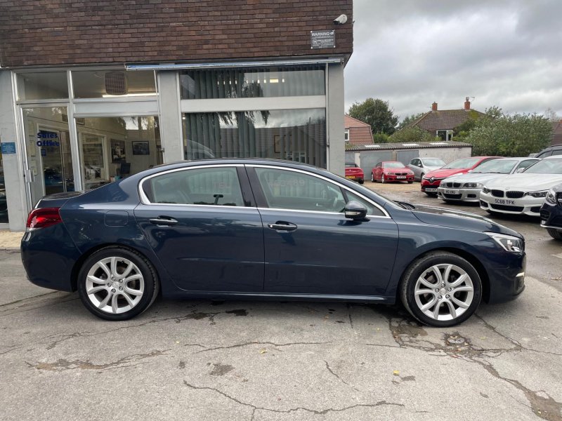 PEUGEOT 508