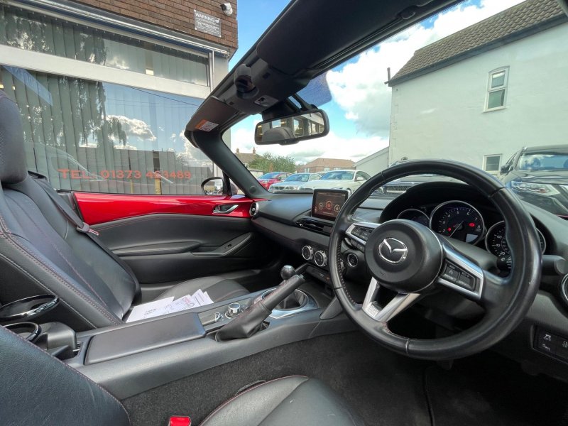 MAZDA MX-5