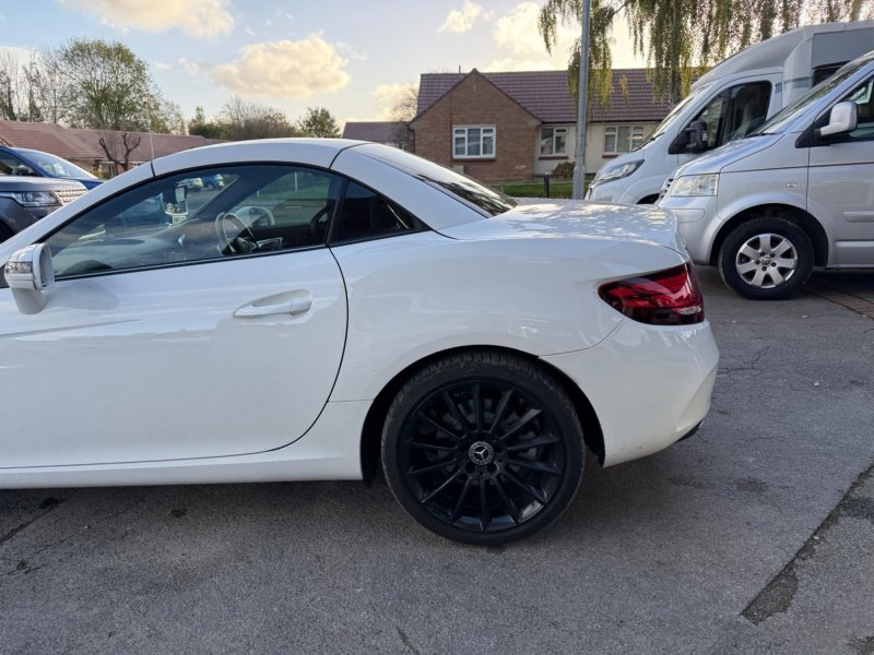 MERCEDES-BENZ SLC