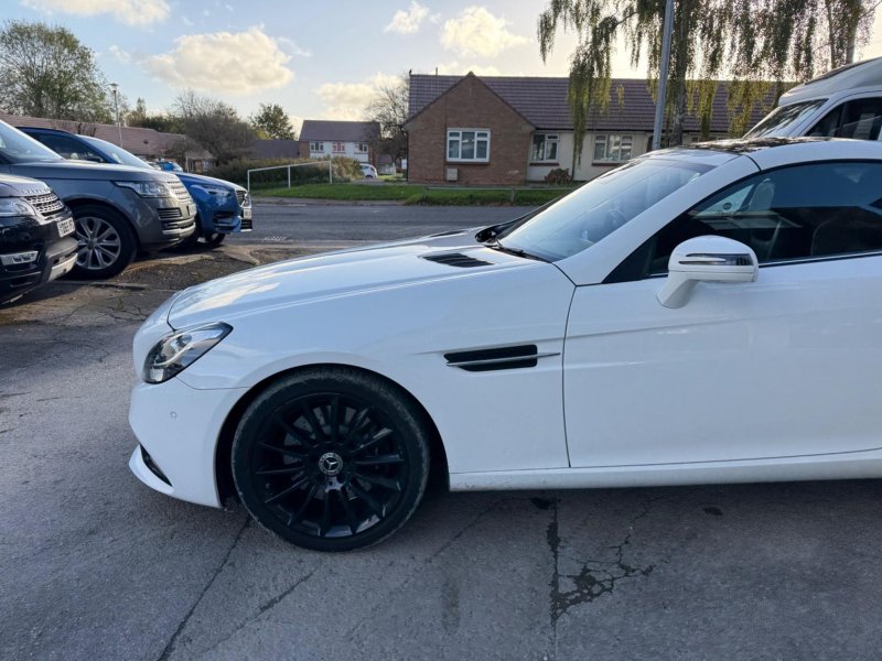 MERCEDES-BENZ SLC