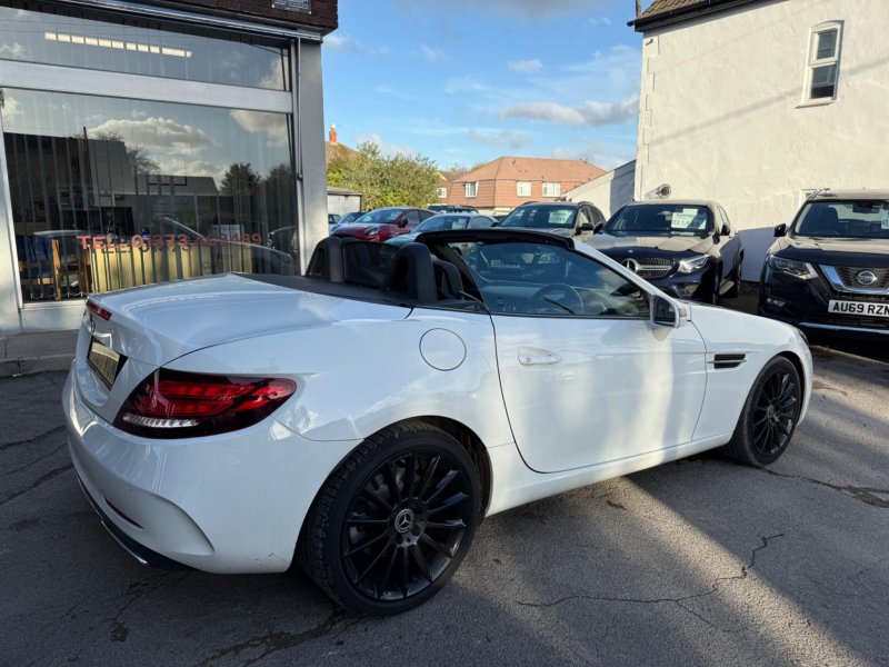 MERCEDES-BENZ SLC