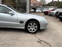 MERCEDES-BENZ SL