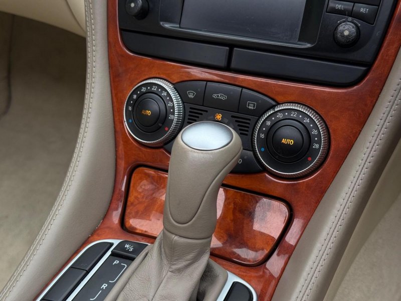 MERCEDES-BENZ SL