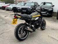 KAWASAKI Z900RS