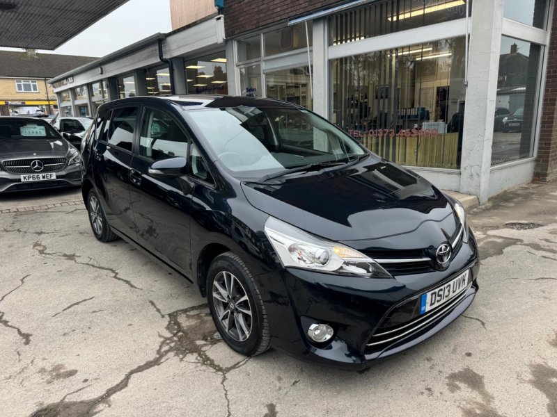 TOYOTA VERSO