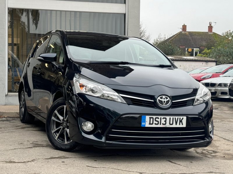 TOYOTA VERSO