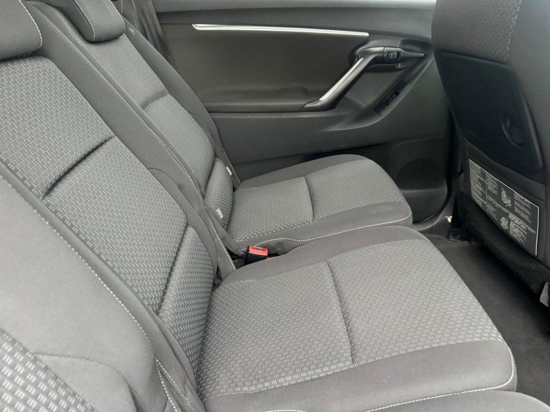 TOYOTA VERSO