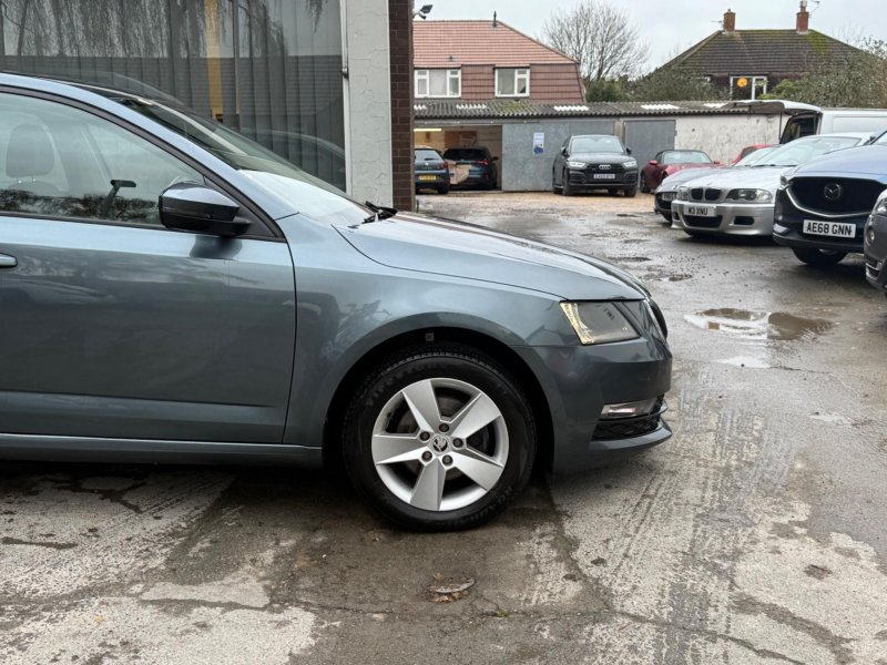 SKODA OCTAVIA