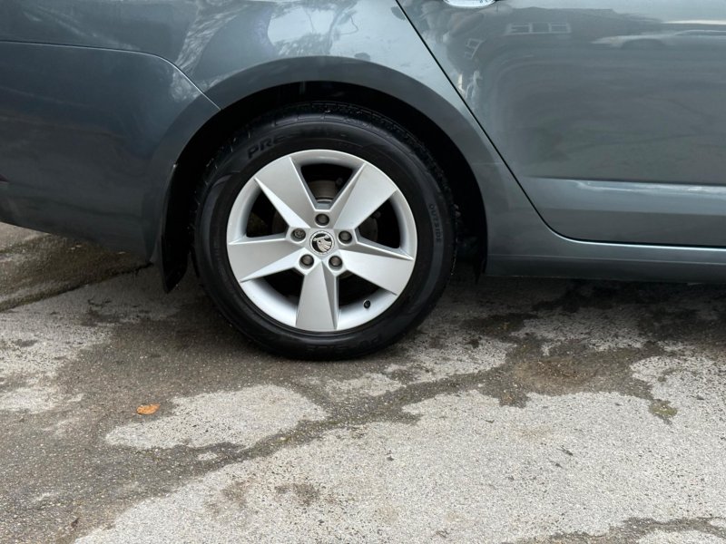 SKODA OCTAVIA