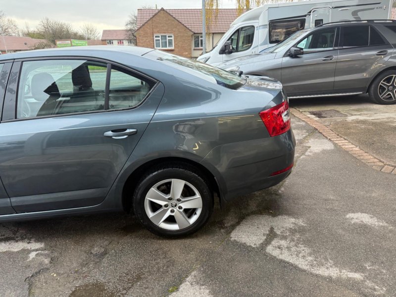 SKODA OCTAVIA