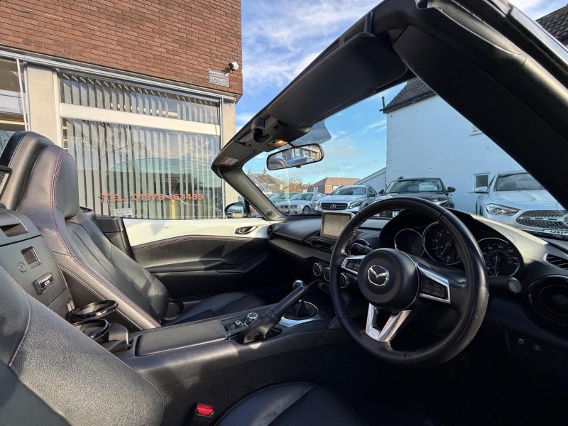 MAZDA MX-5