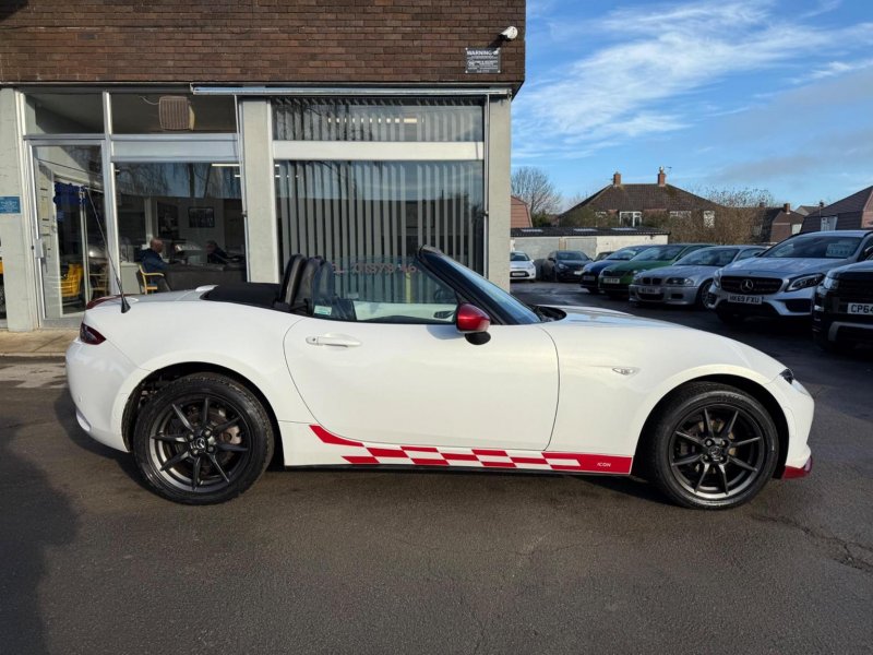 MAZDA MX-5