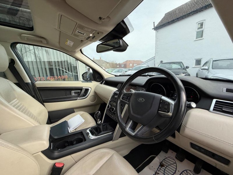 LAND ROVER DISCOVERY SPORT