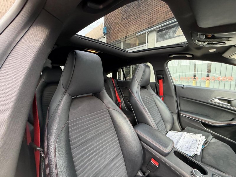 MERCEDES-BENZ CLA
