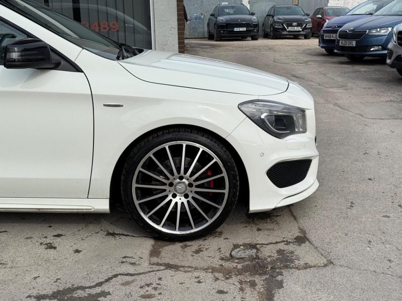 MERCEDES-BENZ CLA