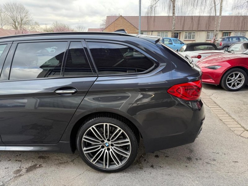 BMW 5 SERIES