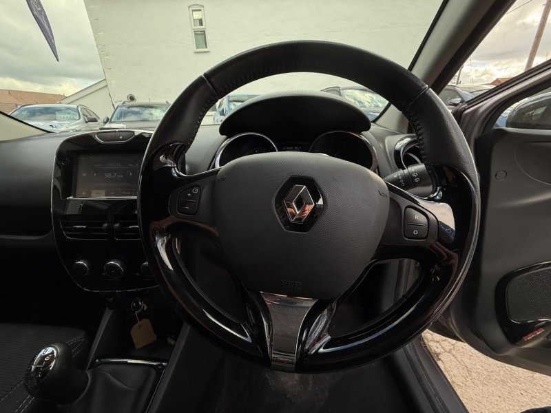RENAULT CLIO