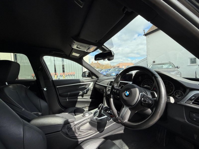 BMW 3 SERIES