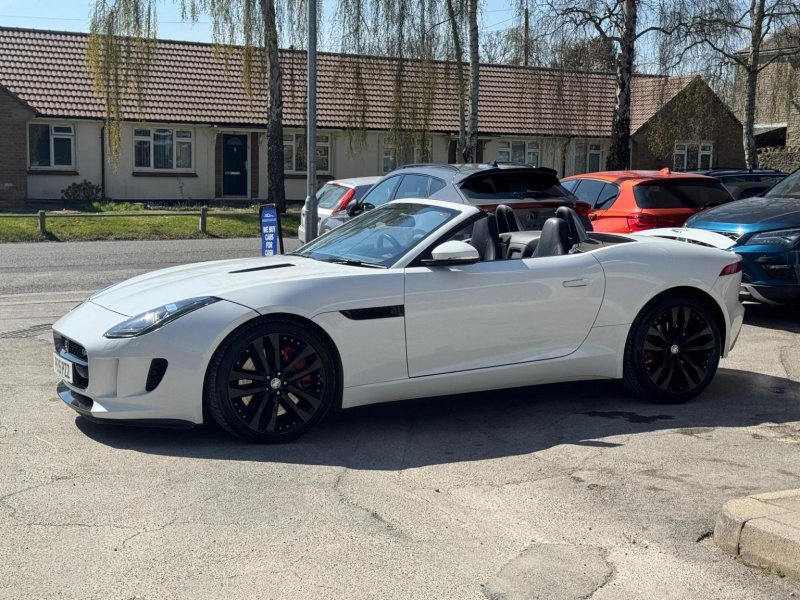 JAGUAR F-TYPE