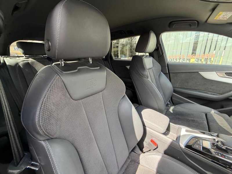 AUDI A4 AVANT