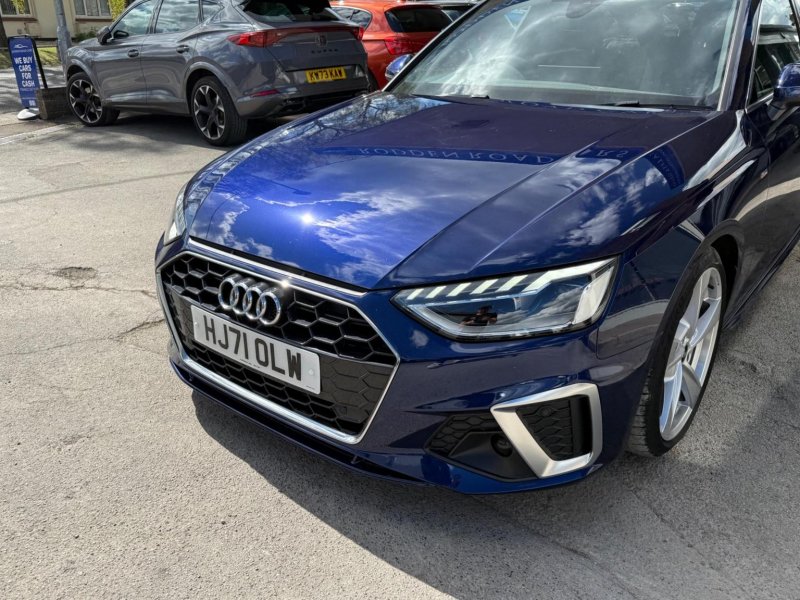 AUDI A4 AVANT